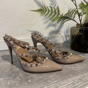 Valentino Rockstud Pointed Toe Pumps - Size 8